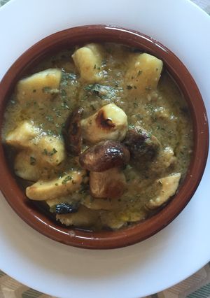 Una foto de Patatas a lo pobre con “ceps“