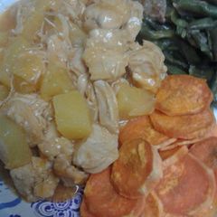 A picture of Drunken Pineapple Chicken.