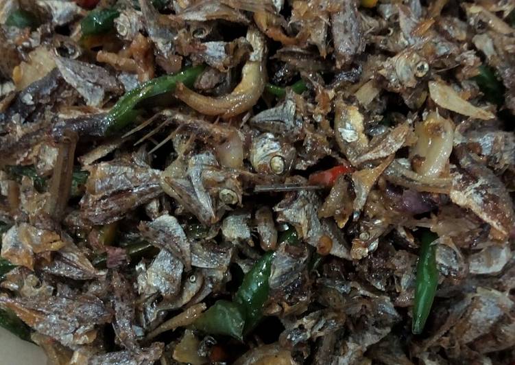 Sambal Teri kriuk cabe hijau