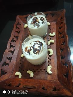 બનાના ચૉકો સ્મૂધી (Banana Choco Smoothie Recipe In Gujarati) રેસીપી મુખ્ય ફોટો