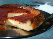 Una foto de cheesecake en vaso