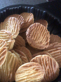 A picture of Simple butter cookies.