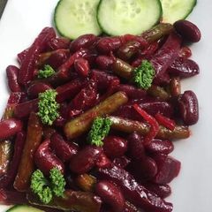 A picture of Red Kindney Bean Beetroot Salad.