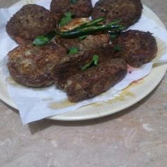 A picture of Spicy tawa Kachnaar cutlets.