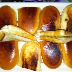 A picture of Bread burger.