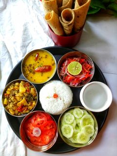 आलू सोया की सब्जी (Aloo soya ki sabzi recipe in hindi) रेसिपी मुख्य फोटो