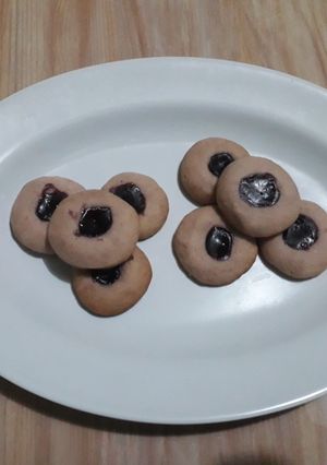 Foto resep Thumbprint blueberry jam cookies