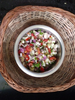 *வெஜ் சாலட்* (சம்மர் ஸ்பெஷல்)(veg salad recipe in tamil) செய்முறை முக்கிய புகைப்படம்