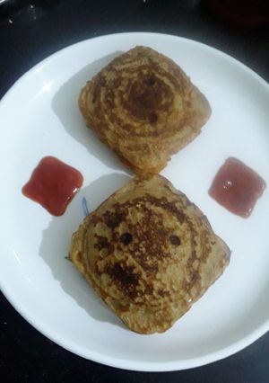 ઘઉંના લોટની સેન્ડવીચ રેસીપી મુખ્ય ફોટો