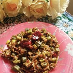 A picture of Piyaz bhindi.