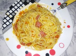 Una foto de Peperoni en salsa para pasta