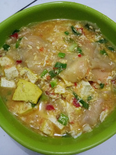 Foto resep Seblak tahu kuning bandung  seger bergairah bingitz...😁😁😁