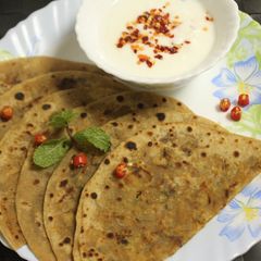 A picture of Stuffed Cabbage Paratha.