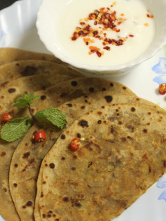 A picture of Stuffed Cabbage Paratha.
