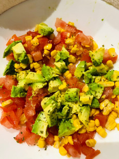 Una foto de Ensalada de aguacate