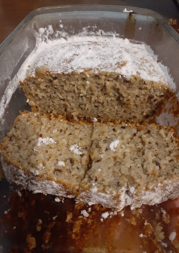 Una foto de Budín de banana, avena, coco, miel y sem de lino (súper fácil) 🥥🍌