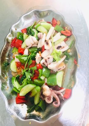 Hình của món Mực xào cần.