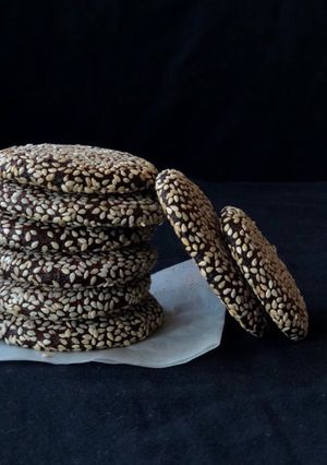 A picture of Baked Tahini Cookies.