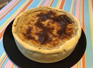 Une photo de Flan pâtissier aux noisettes pâte brisée au kirsch