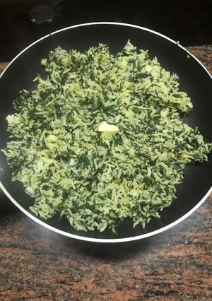 A picture of Spinach Rice.