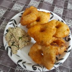 Medu vada easy version A picture of Medu vada easy version.