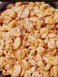 પાસ્તા (Pasta Recipe In Gujarati) રેસીપી મુખ્ય ફોટો