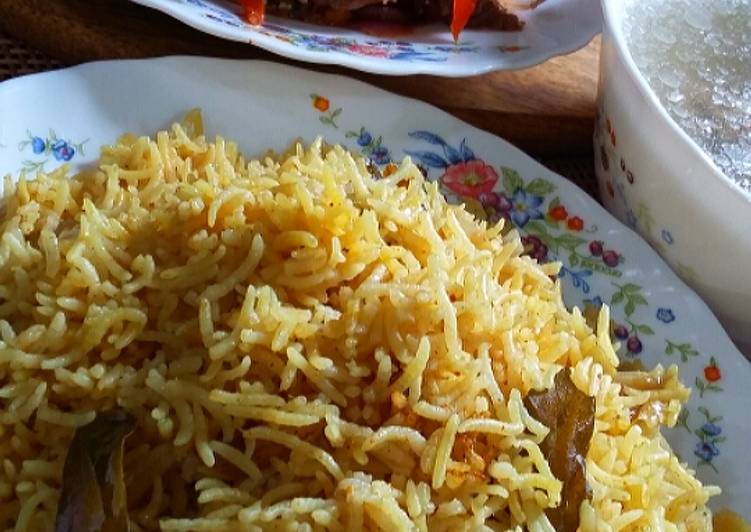 Nasi Tumis Simple Sgt😂