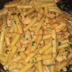 A picture of Creamy Chicken Pasta.