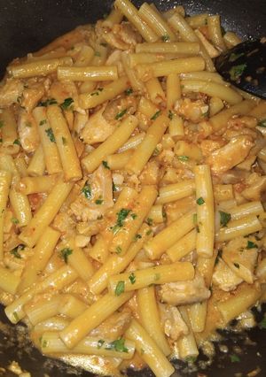 A picture of Creamy Chicken Pasta.