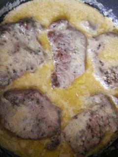 Fokhagymás, tejszínes sertéskaraj recept fotója