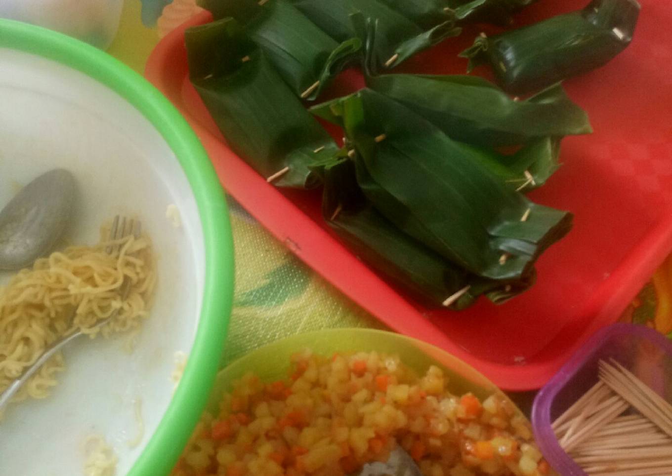 Lontong mie enak banget