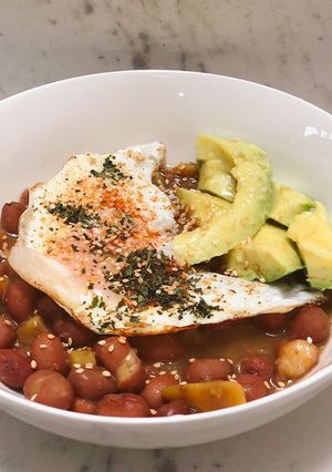 Una foto de Almuerzo de finde: Cazuela de Frijoles rojos con plátano ✨🌴
