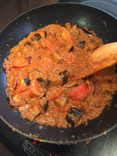 Una foto de Curry de verduras veggie-tranquilo