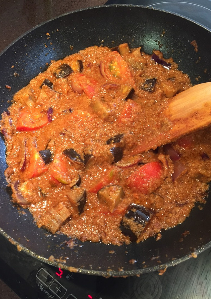 Una foto de Curry de verduras veggie-tranquilo