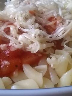 Paradicsomos tonhalas tészta "olaszosan" 🍅🐟 recept fotója