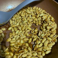 Masala sing aka spiced peanuts A picture of Masala sing aka spiced peanuts.