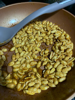 A picture of Masala sing aka spiced peanuts.