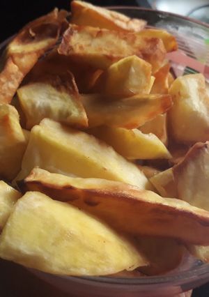 A picture of Fried sweet potatoes.