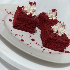 A picture of Red velvet cake.