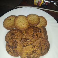 A picture of Digestive chocolate biscuit #digestivebiscuitchallengebybelinda.