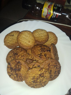 A picture of Digestive chocolate biscuit #digestivebiscuitchallengebybelinda.