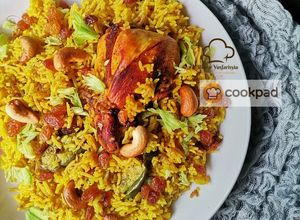 Gambar One Pot Nasi Minyak Ayam Goreng