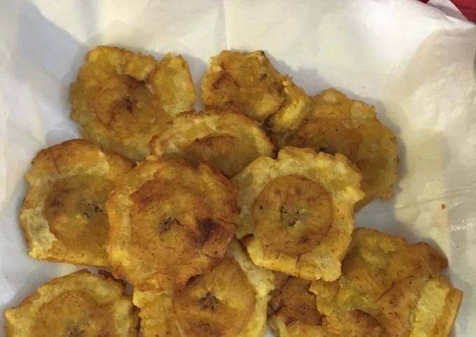 Plátanos Machos Fritos (tostones) Receta de Alheniel (LAB Humo y Grasa)-  Cookpad