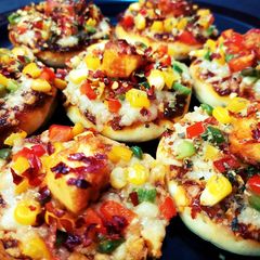 A picture of Mini Paneer Pizza | Paneer Pizza.