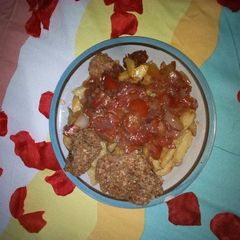 A picture of Potato and sauce.