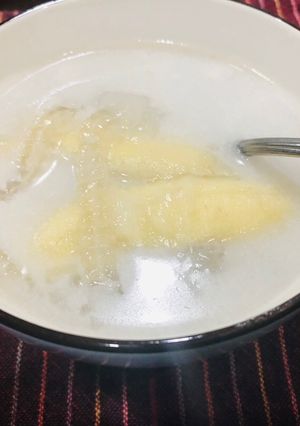 Hình của món Chè chuối bột báng.