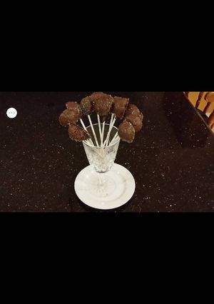 A picture of Mint Chocolate Vanilla Cake Balls.