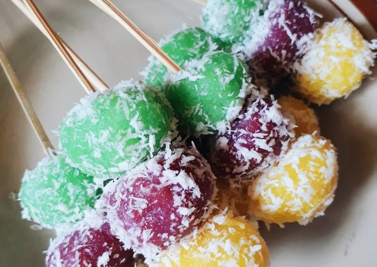 Resep Sate singkong pelangi 🍡🍡 oleh Evita Jude - Cookpad Resep Sate singkong pelangi 🍡🍡 oleh Evita Jude - Cookpad
