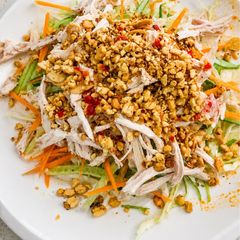 A picture of Vietnamese Chicken & Cabbage Salad.