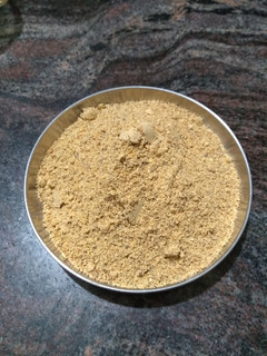 கருப்பு உளுந்து இட்லி பொடி செய்முறை முக்கிய புகைப்படம்